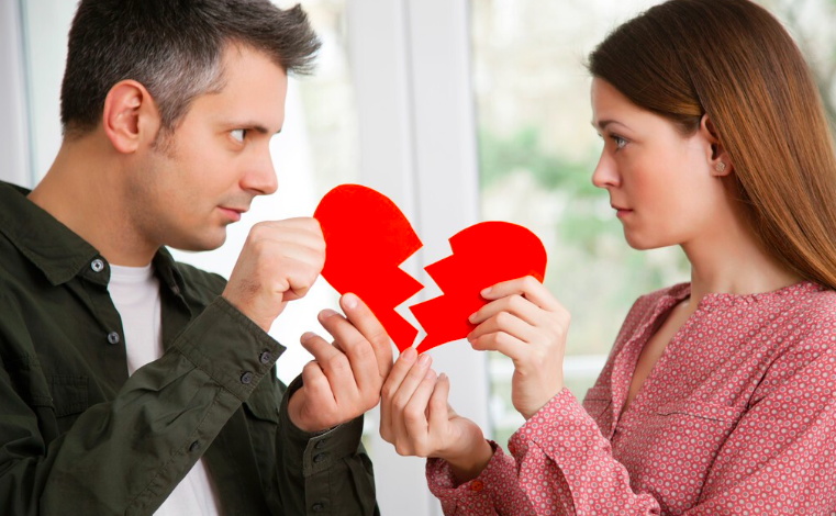 梅州离婚如何申请财产保全冻结对方账户